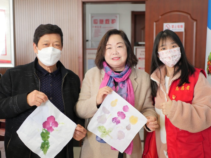 奮斗社區植物拓染活動合影.jpg 奮斗社區植物拓染活動合影.jpg